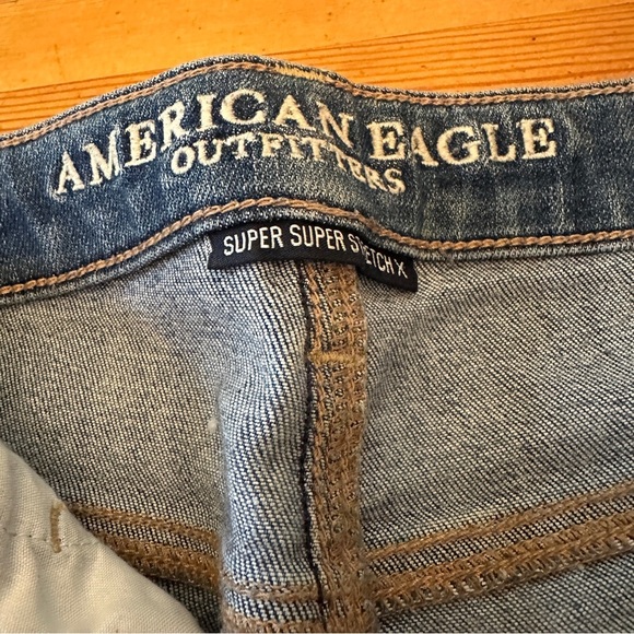 American Eagle Outfitters Super Super Stretch
Super Hi-Rise Ripped Jeggings 8 - Picture 9 of 10